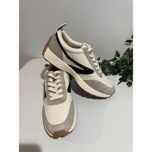 DV Dolce Vita Braiden Sneakers Woman's Size 9.5 Lace Up Ivory/ Gray Low Top Shoe